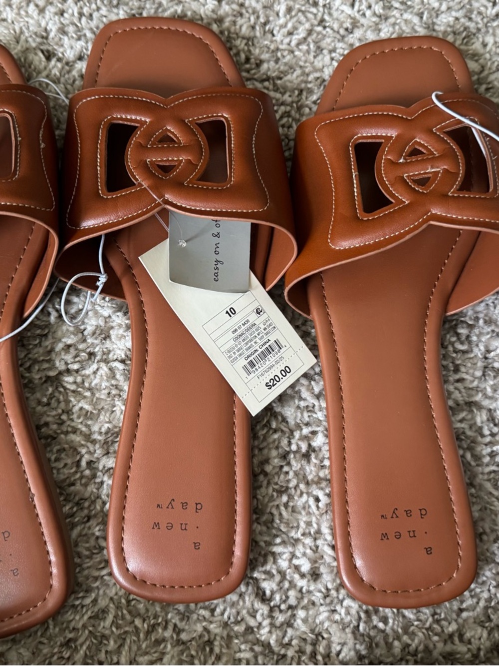 Women's Tan Slide Sandals - Classic Slip-On Comfort size 9